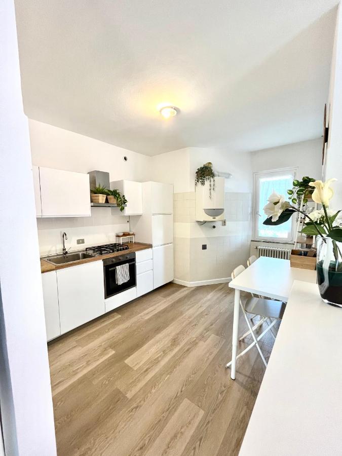 Family Apartment 2 ซีร์มิโอเน ภายนอก รูปภาพ