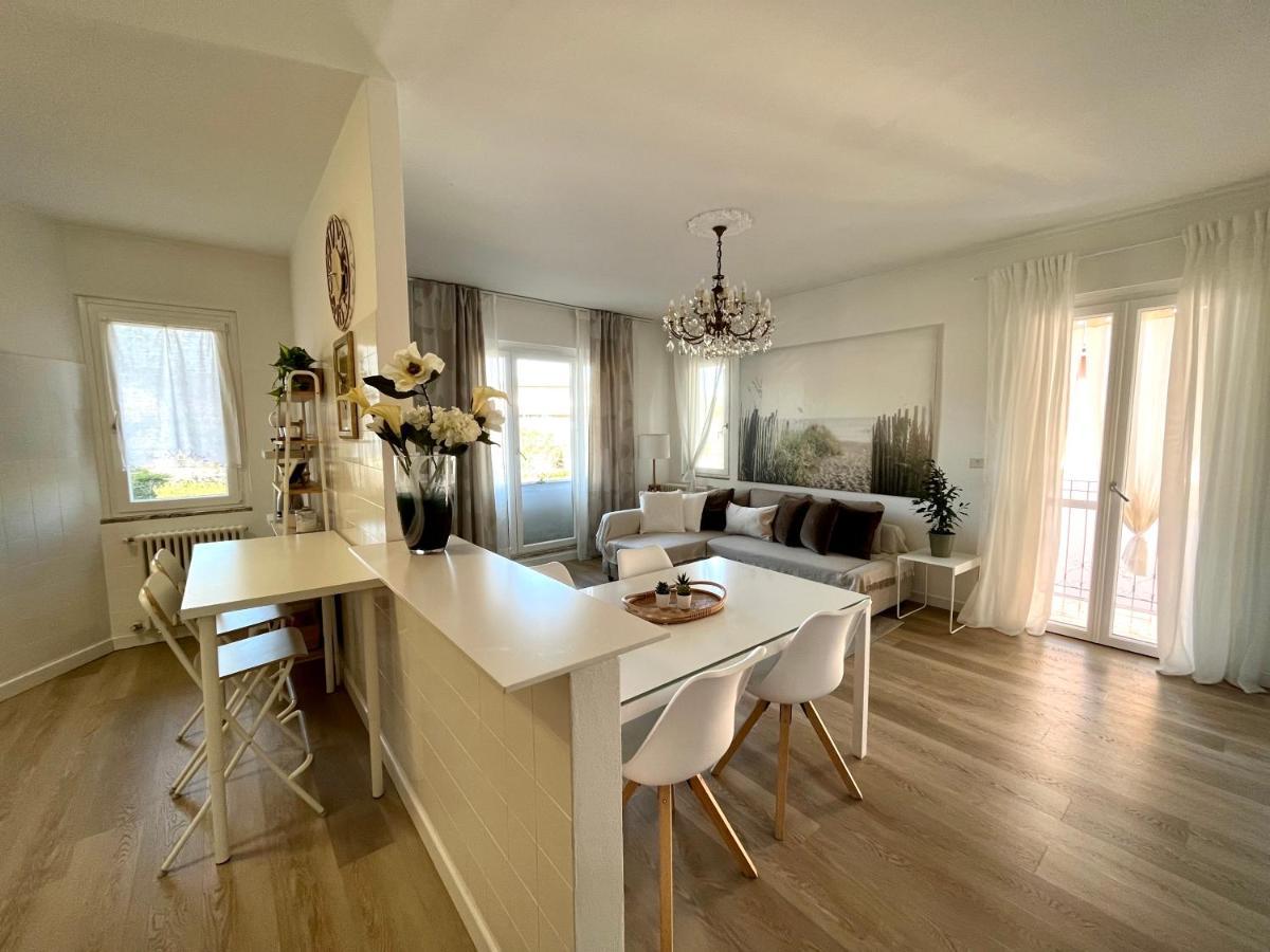 Family Apartment 2 ซีร์มิโอเน ภายนอก รูปภาพ
