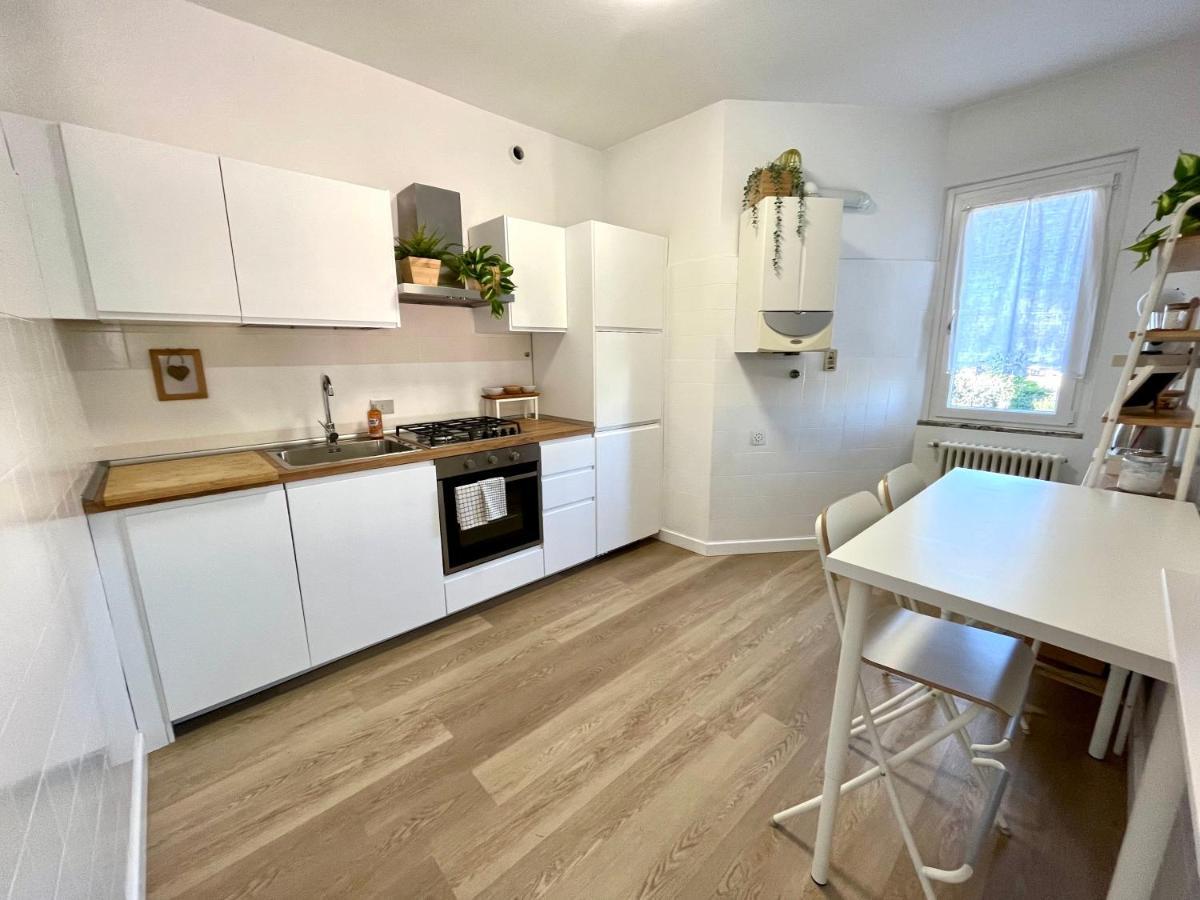 Family Apartment 2 ซีร์มิโอเน ภายนอก รูปภาพ